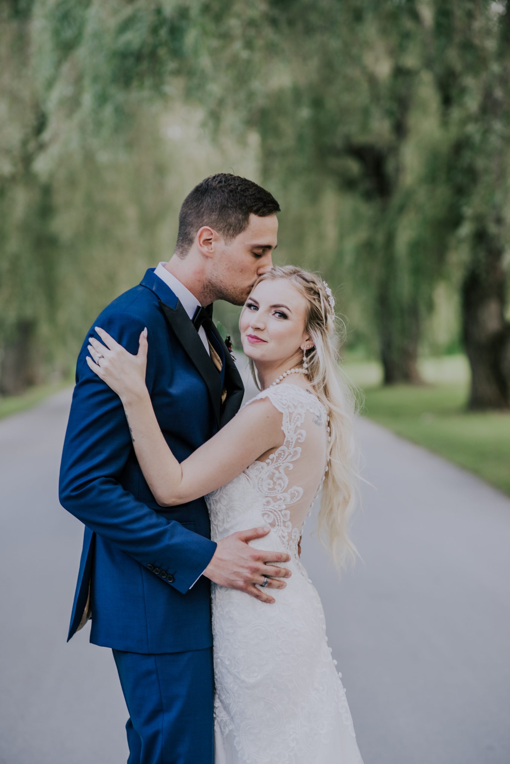 how to schedule your wedding photo timeline
