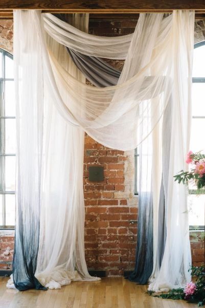 How to Choose a Wedding Ceremony Backdrop - Olive Studio
